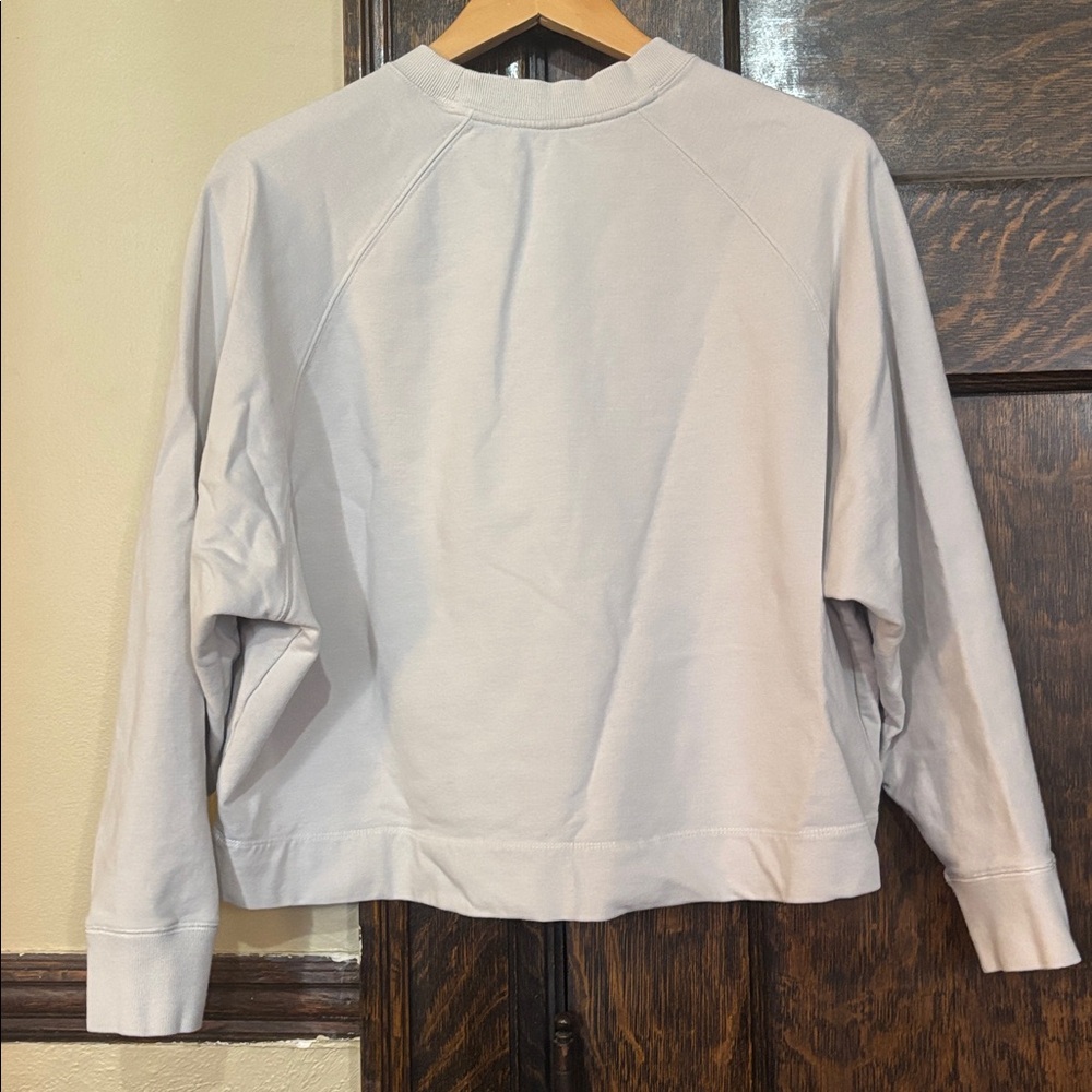 Vuori Cropped Crewneck - Picture 3 of 4
